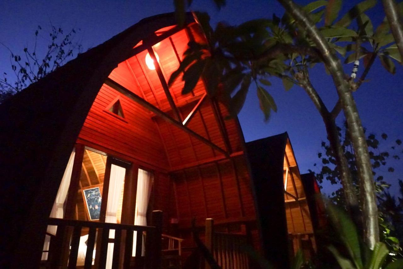 Kibu Kauh Sunrise Cottage Sakti Extérieur photo